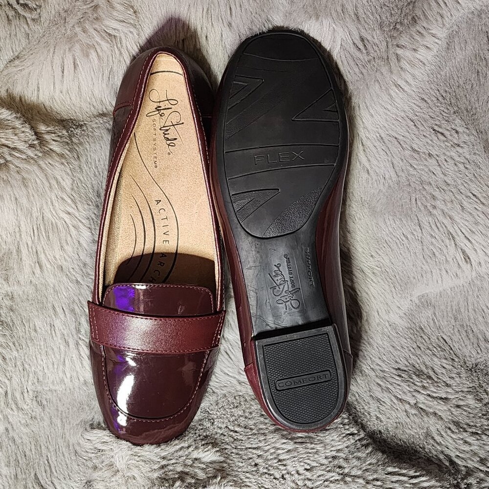 EUC Burgandy life stride patent leather flats 8 W - Picture 2 of 11